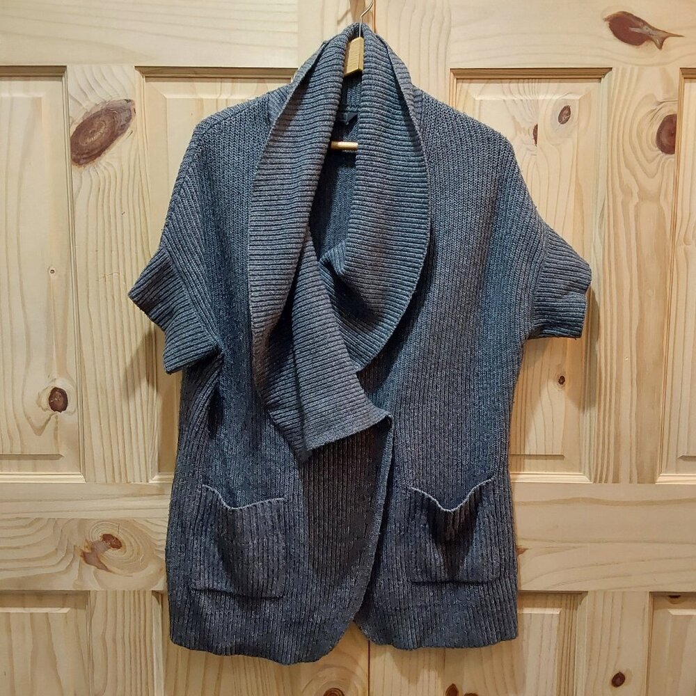 BCBG Max Azria short sleeve Sweater